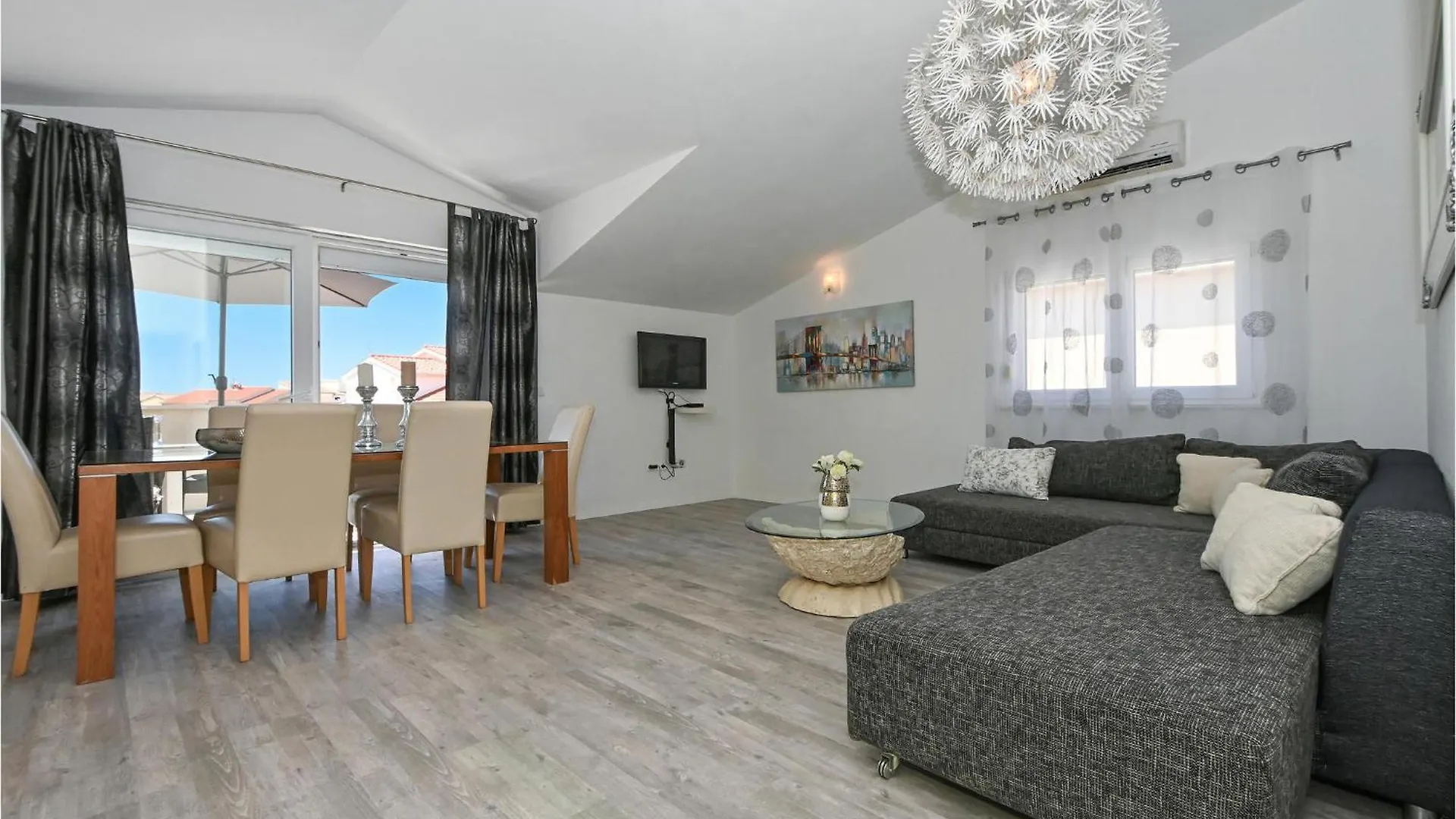 Stunning Apartment In Okrug Gornji With Wifi Trogir