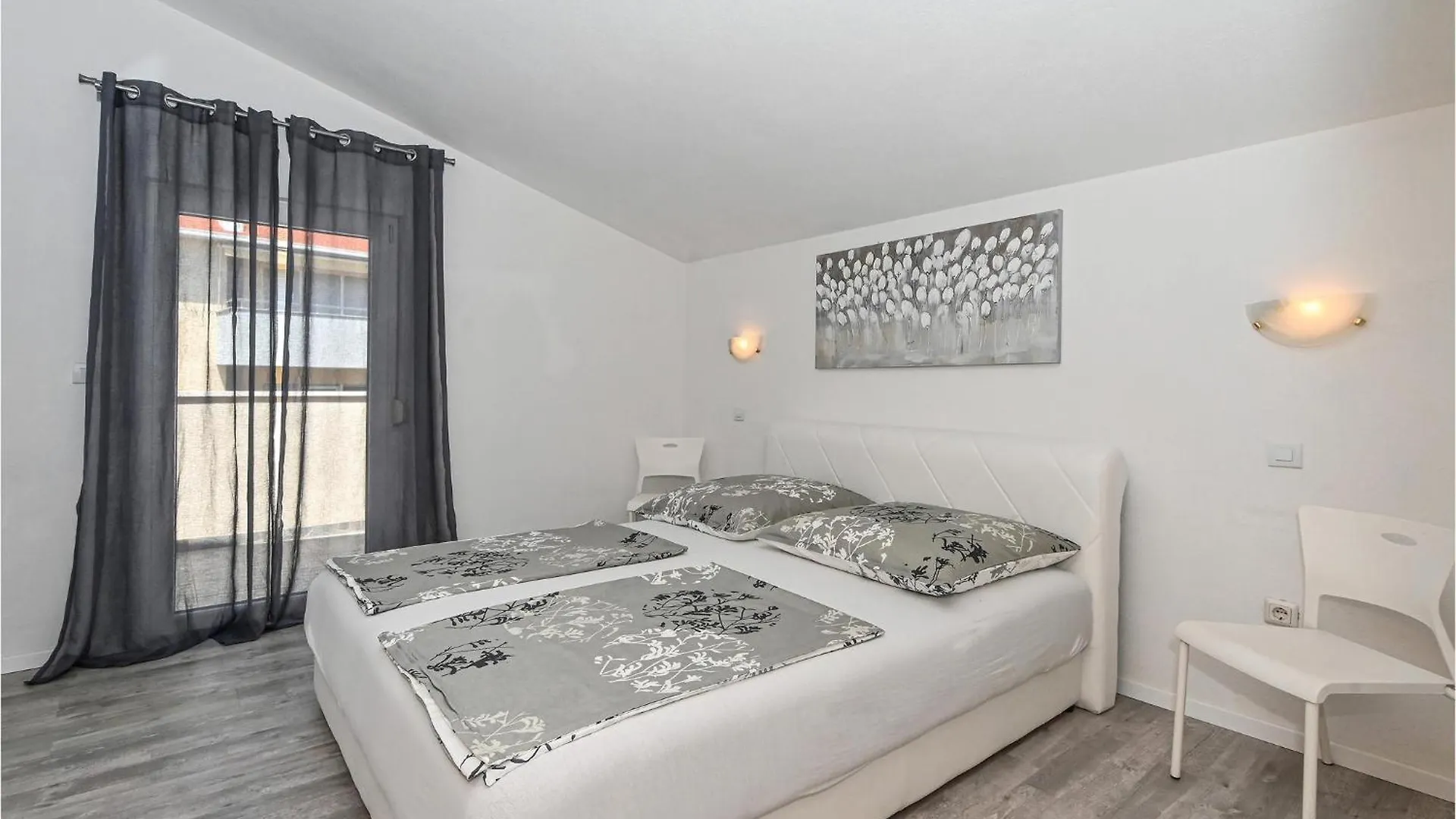Stunning Apartment In Okrug Gornji With Wifi Trogir